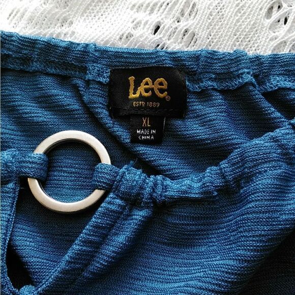 Two tops bundle-Lee brand Sz XL - Picture 3 of 14